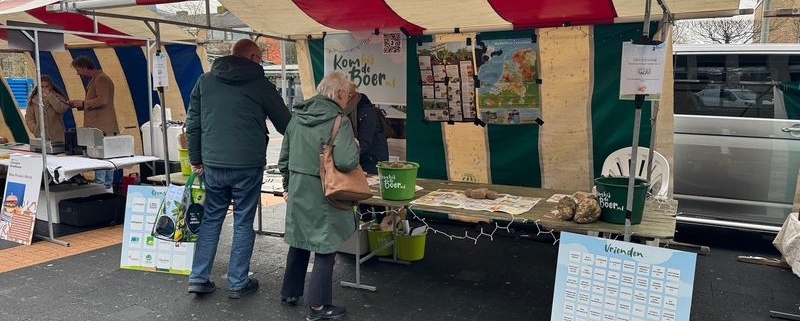 21 december 2024; kerstmarkt Dronten, Kom bij de Boer.